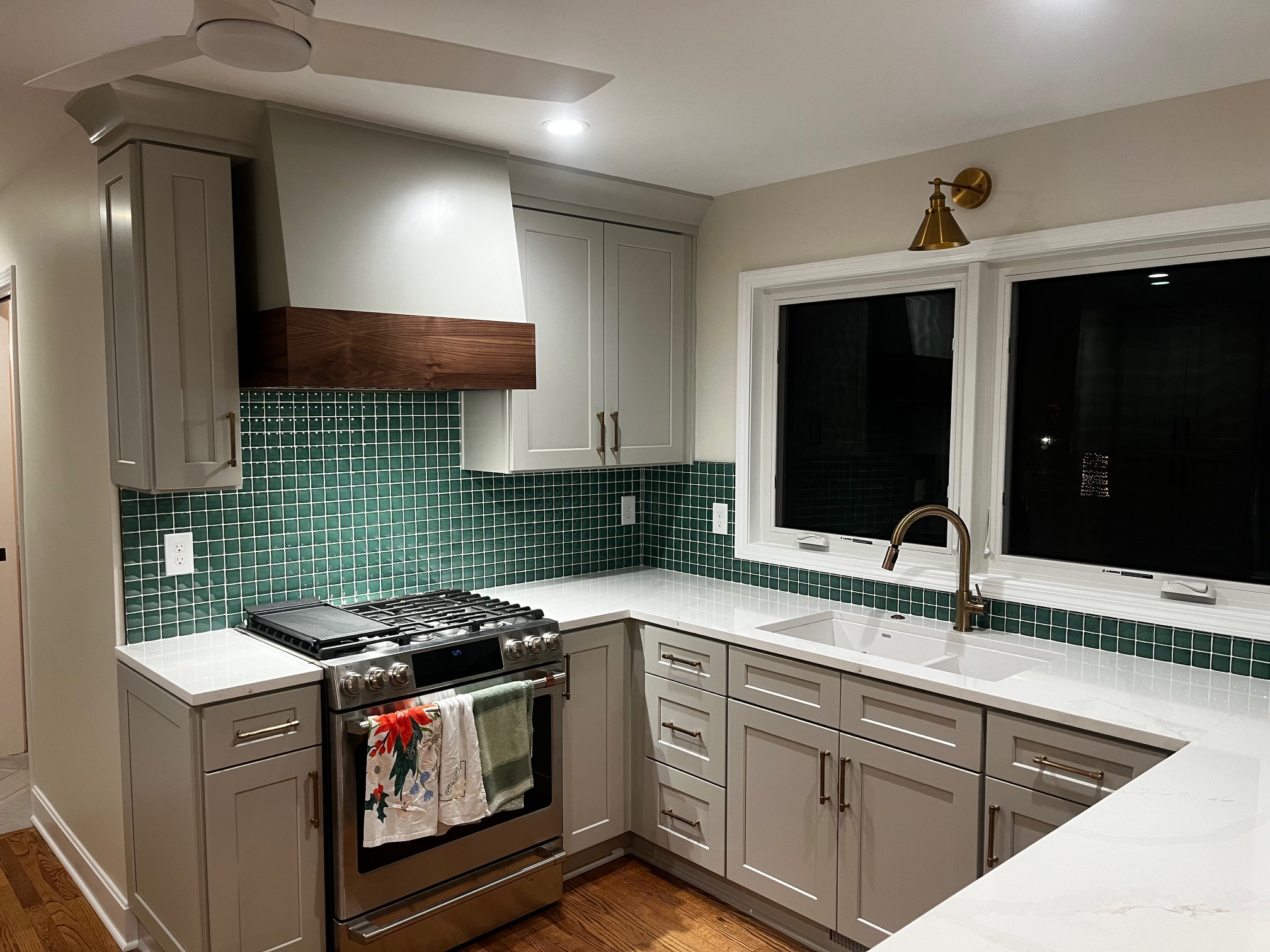 Evaluating the Pros & Cons of Prefab vs. Custom Cabinets
